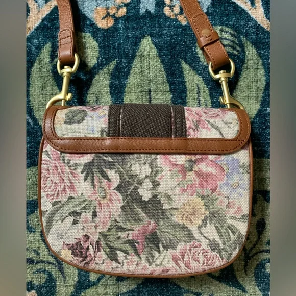 See By Chloe Floral Brown Linen and Leather Crossbody Accordion Bag - Picture 8 of 10